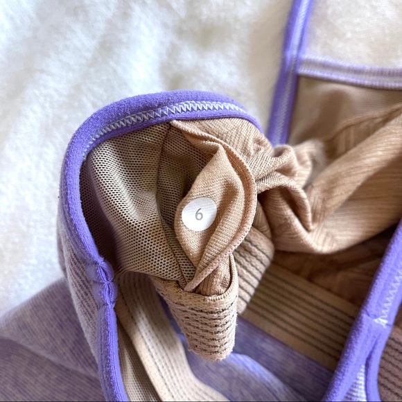 Lululemon Y Tank - Picture 3 of 4